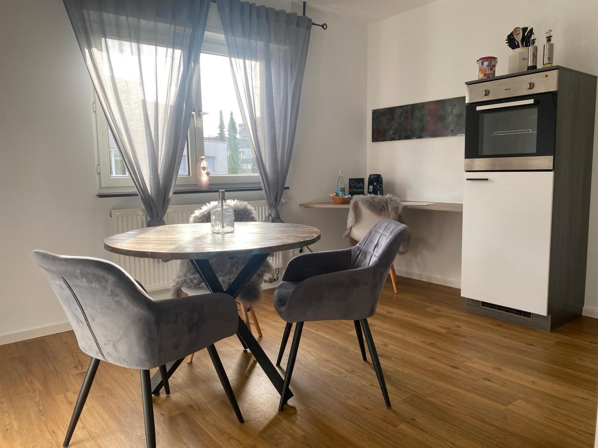 Apartment Roomy Comfort - Zwischen Heidelberg Und Mannheim Edingen-Neckarhausen Exterior photo