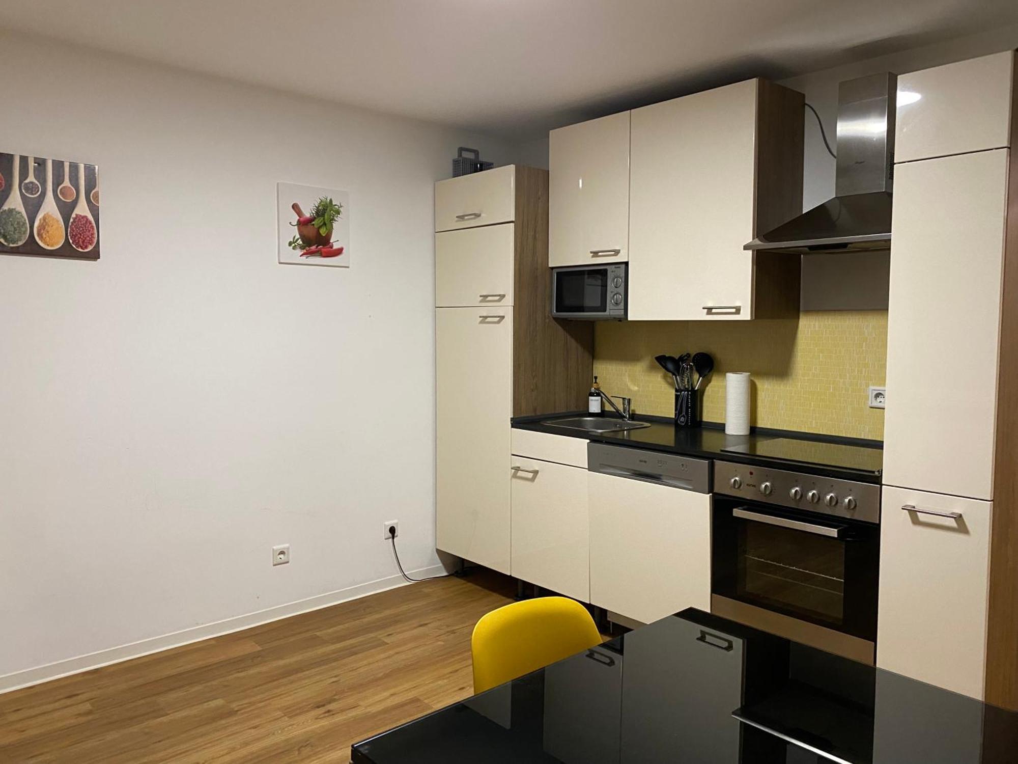Apartment Roomy Comfort - Zwischen Heidelberg Und Mannheim Edingen-Neckarhausen Exterior photo